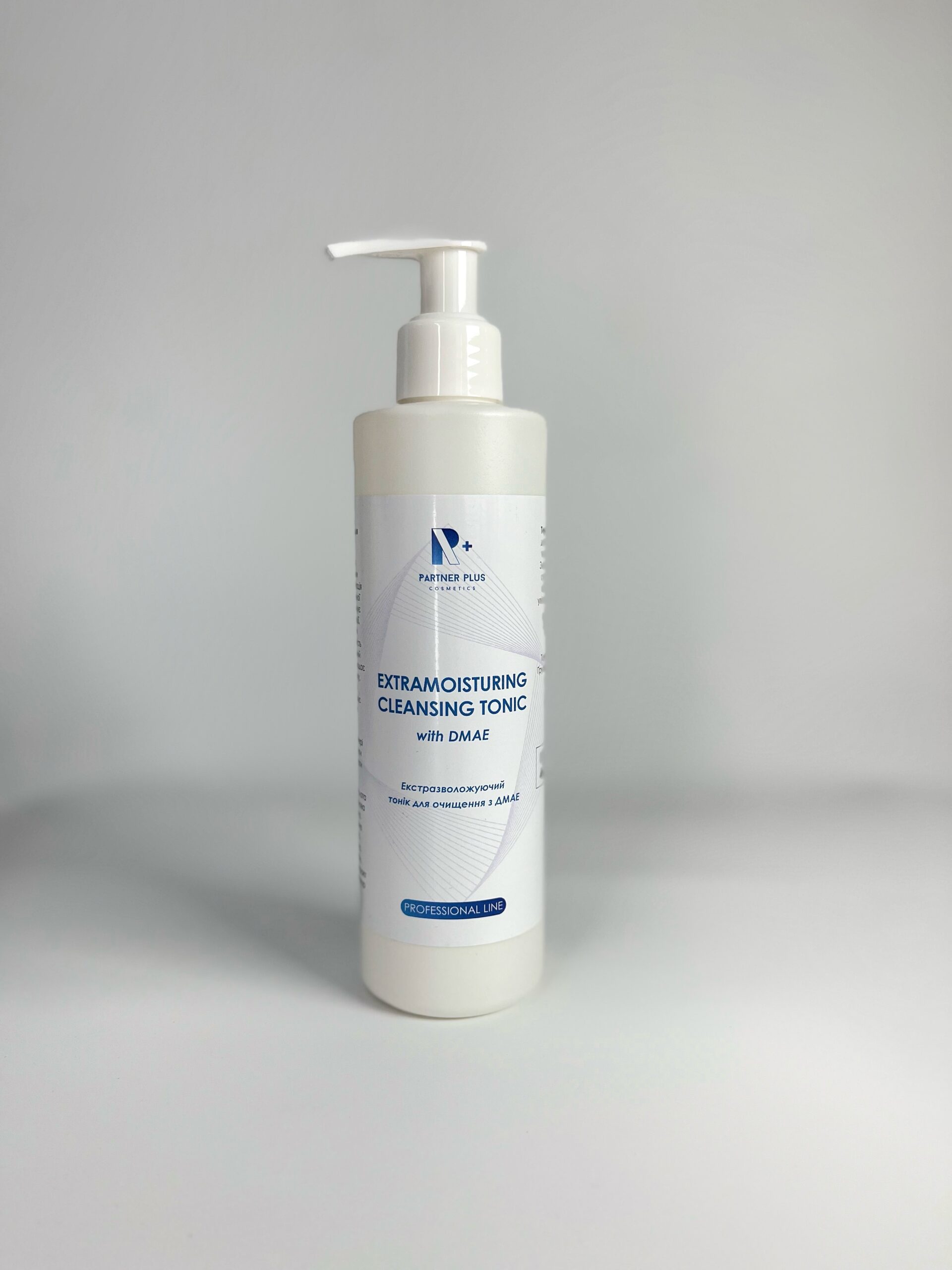 Екстразволожуючий тонік для очищення з ДМАЕ Partner Plus Cosmetics Екстразволожуючий тонік для очищення з ДМАЕ Partner Plus Cosmetics